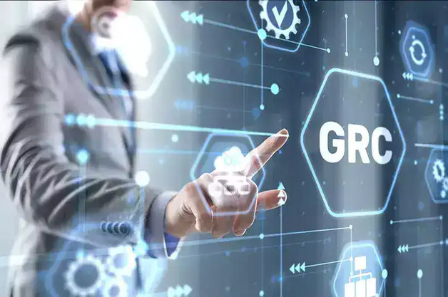 manage-interconnected-grc-risks-insight_(1).jpg
